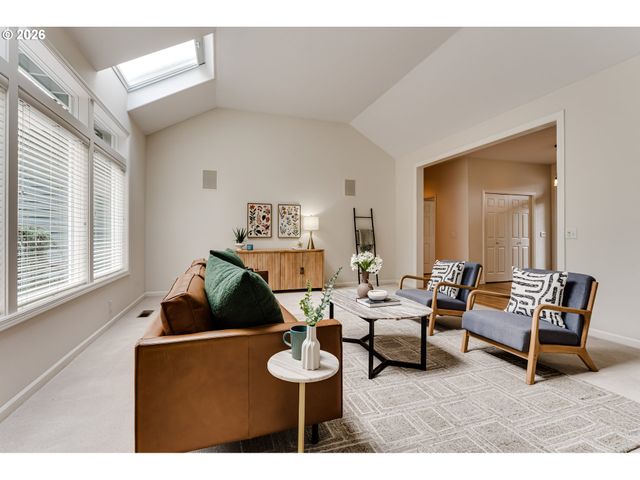 2572 W 28TH Ave, Eugene, OR 97405