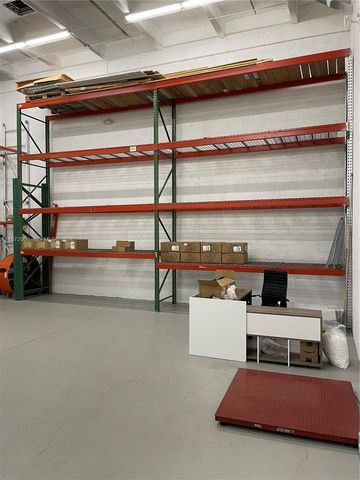 5930 NW 99th Ave 5, Doral, FL 33178