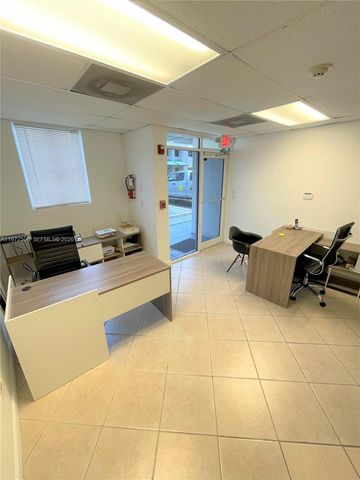 5930 NW 99th Ave 5, Doral, FL 33178