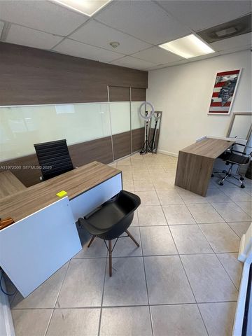 5930 NW 99th Ave 5, Doral, FL 33178