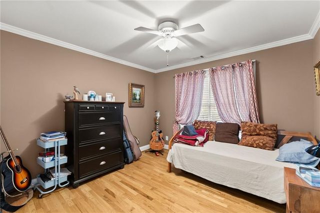 8450 Emerald Pointe Lane, Gainesville, GA 30506