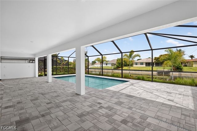 2323 SW 5th PL, Cape Coral, FL 33991