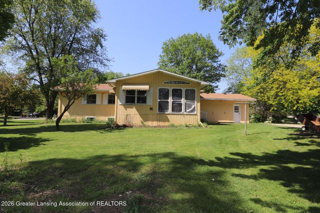 1345 W Stoll Road, Dewitt, MI 48820