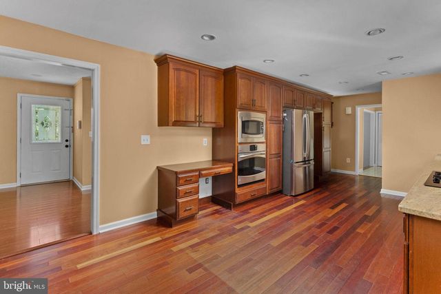 469 FLOCK RD, Hamilton, NJ 08619