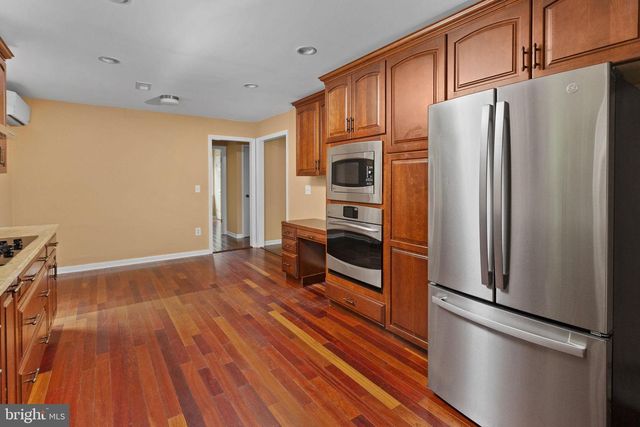 469 FLOCK RD, Hamilton, NJ 08619