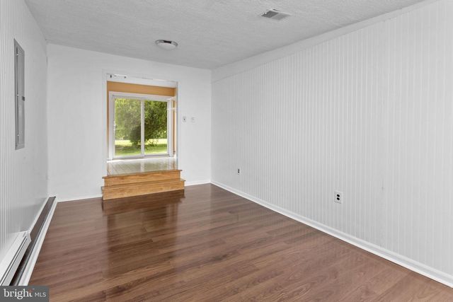 469 FLOCK RD, Hamilton, NJ 08619