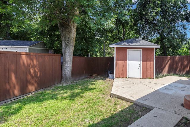 2323 Sutter Street, Dallas, TX 75216