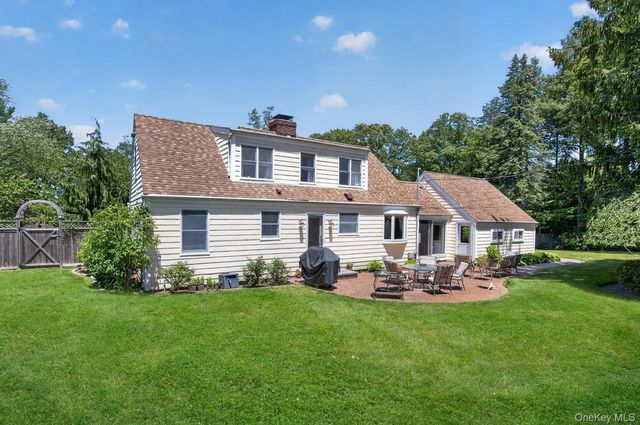 52 Cameron Drive, Huntington, NY 11743