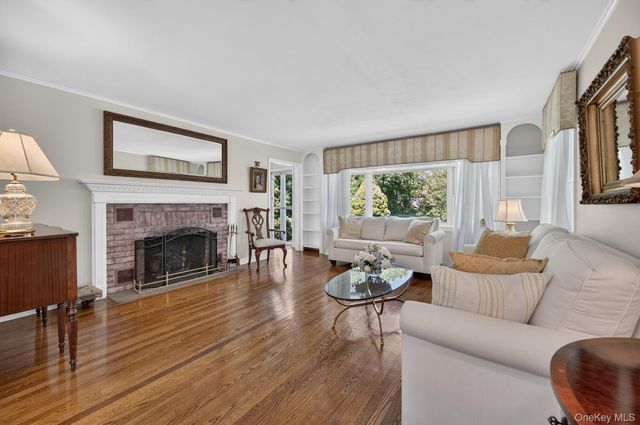 52 Cameron Drive, Huntington, NY 11743