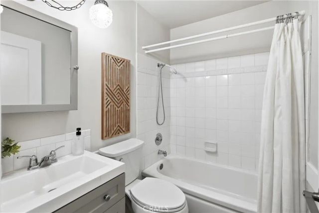 19802 Trident Lane, Huntington Beach, CA 92646