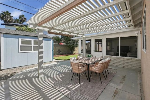 19802 Trident Lane, Huntington Beach, CA 92646
