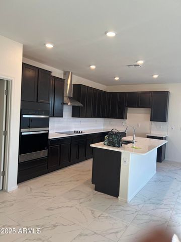 3014 W Estes Way, Phoenix, AZ 85038