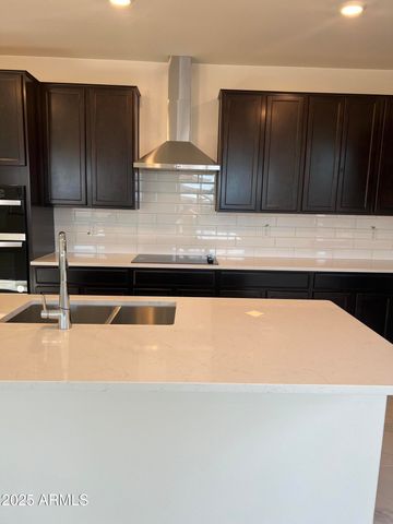 3014 W Estes Way, Phoenix, AZ 85038