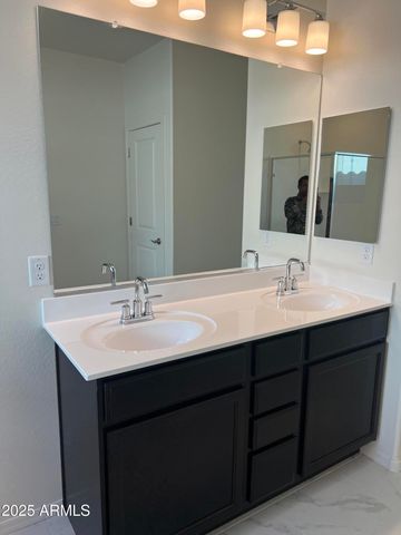3014 W Estes Way, Phoenix, AZ 85038