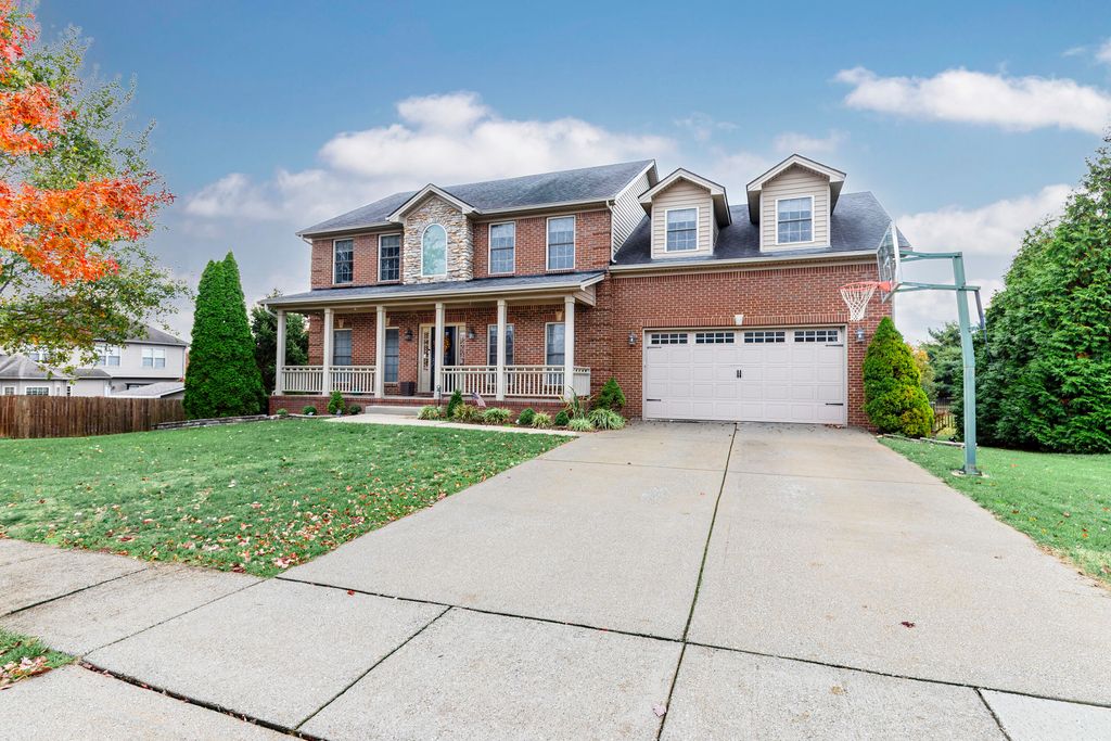 553 Adena Trace, Versailles, KY 40383