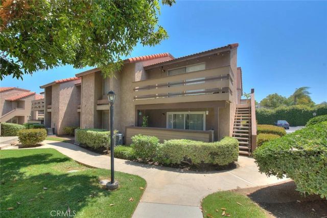 1555 Border Avenue F, Corona, CA 92882