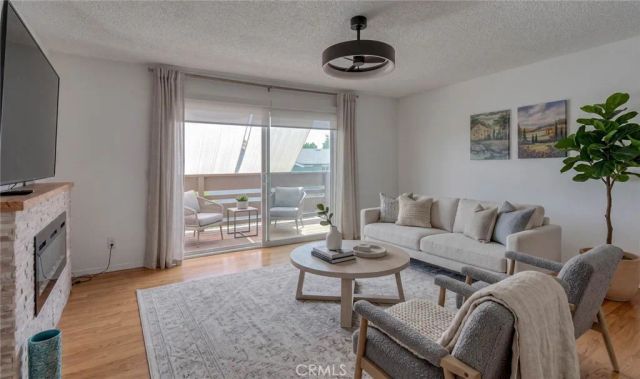 1555 Border Avenue F, Corona, CA 92882
