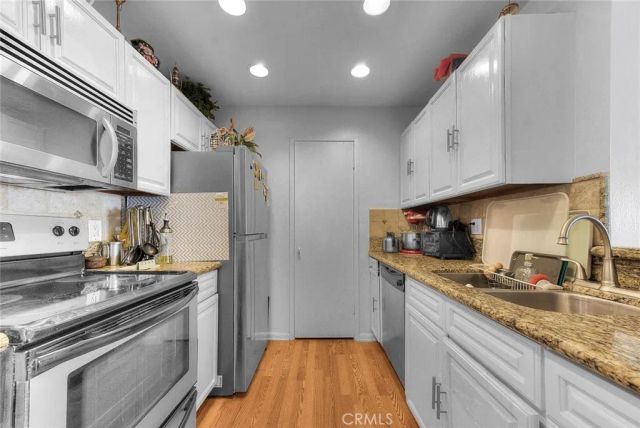 1555 Border Avenue F, Corona, CA 92882