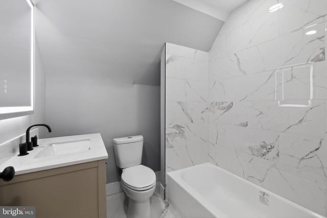 114 N KENTUCKY AVE, Martinsburg, WV 25401