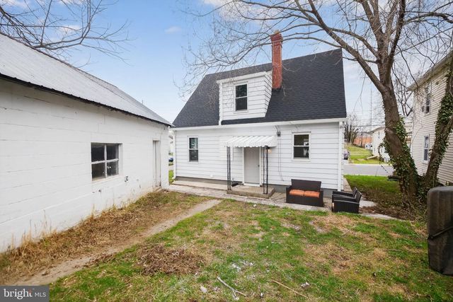 114 N KENTUCKY AVE, Martinsburg, WV 25401