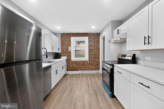 114 N KENTUCKY AVE, Martinsburg, WV 25401