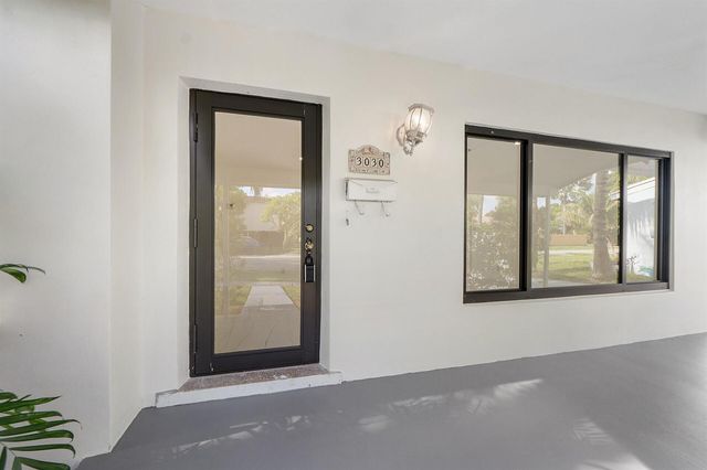 3030 ARTHUR Street, Hollywood, FL 33021
