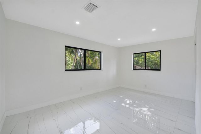 3030 ARTHUR Street, Hollywood, FL 33021