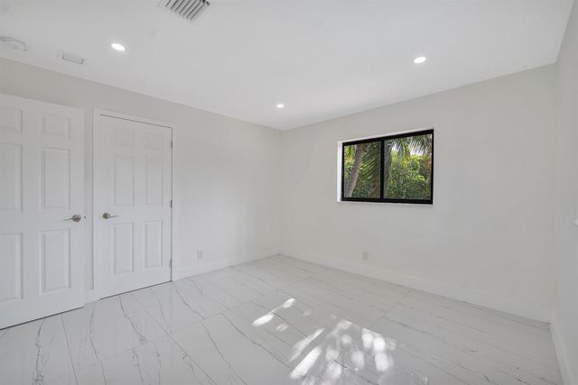 3030 ARTHUR Street, Hollywood, FL 33021