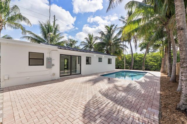 3030 ARTHUR Street, Hollywood, FL 33021