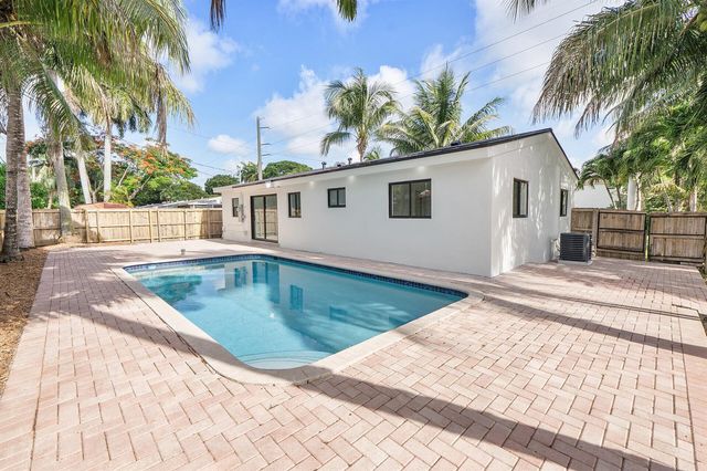 3030 ARTHUR Street, Hollywood, FL 33021