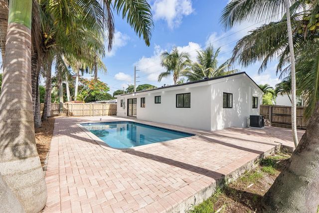 3030 ARTHUR Street, Hollywood, FL 33021