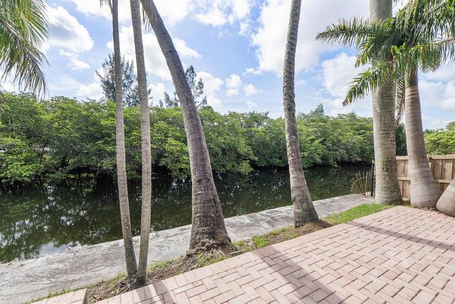 3030 ARTHUR Street, Hollywood, FL 33021