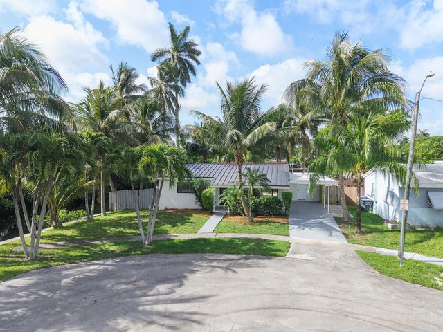 3030 ARTHUR Street, Hollywood, FL 33021