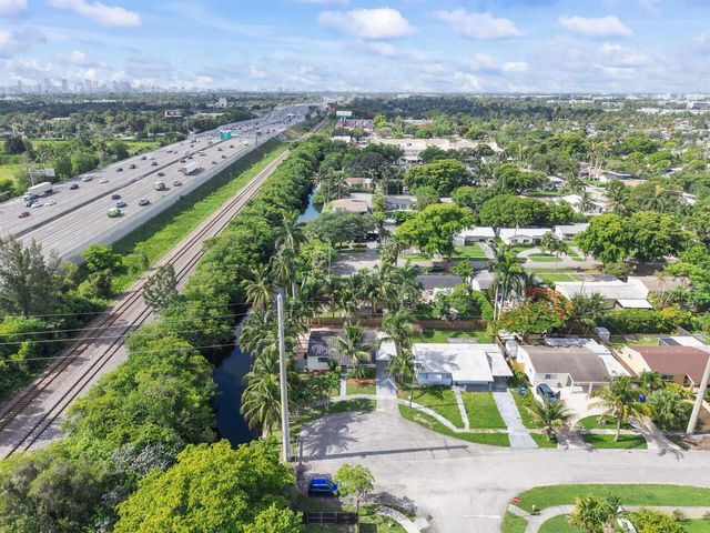 3030 ARTHUR Street, Hollywood, FL 33021