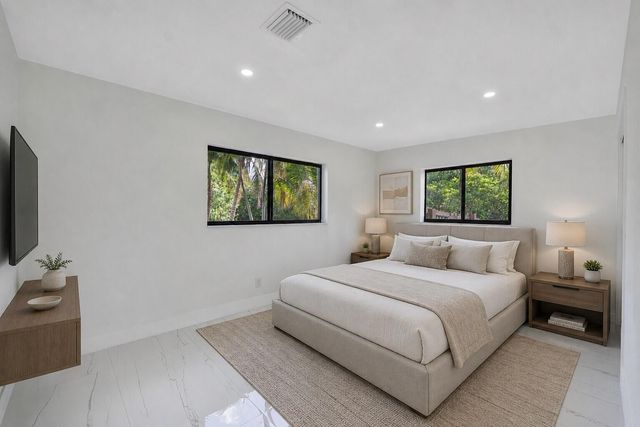 3030 ARTHUR Street, Hollywood, FL 33021