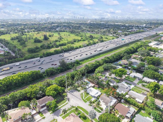 3030 ARTHUR Street, Hollywood, FL 33021
