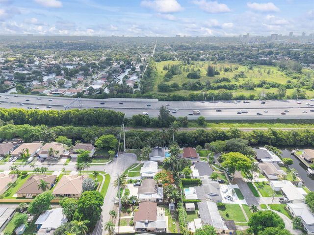 3030 ARTHUR Street, Hollywood, FL 33021