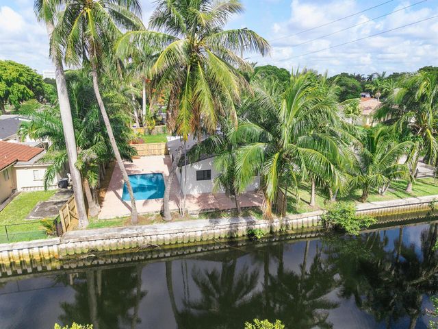 3030 ARTHUR Street, Hollywood, FL 33021