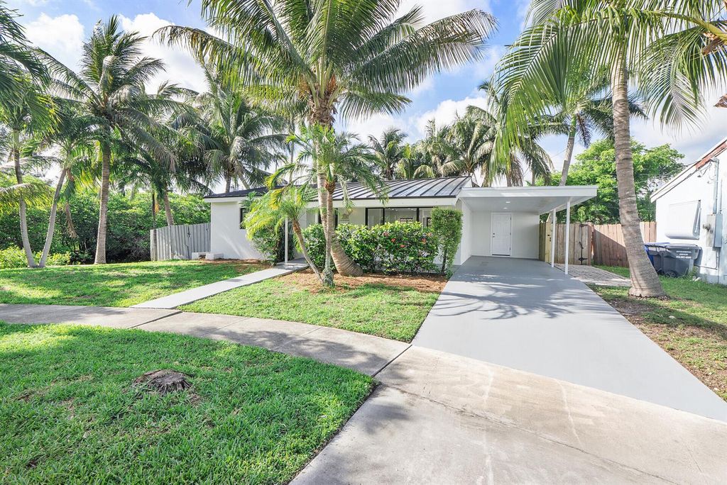 3030 ARTHUR Street, Hollywood, FL 33021