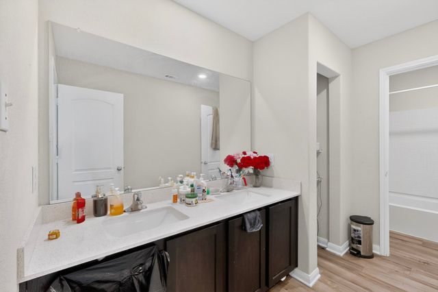 148 Point Rider Road, Newark, TX 76071