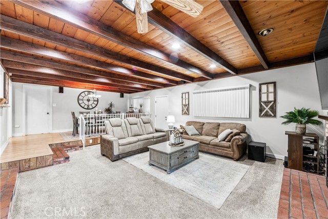 6330 Knight Avenue, Long Beach, CA 90805