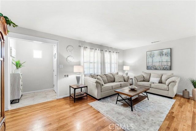 6330 Knight Avenue, Long Beach, CA 90805