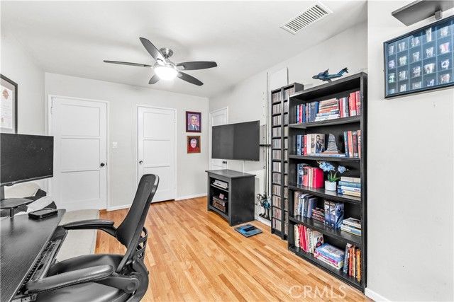 6330 Knight Avenue, Long Beach, CA 90805