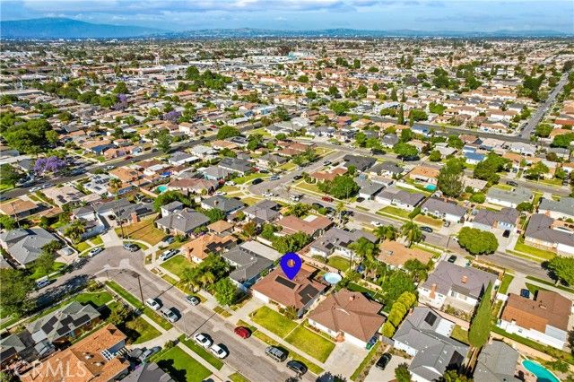 6330 Knight Avenue, Long Beach, CA 90805