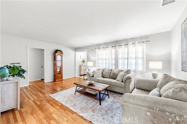 6330 Knight Avenue, Long Beach, CA 90805