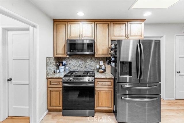 6330 Knight Avenue, Long Beach, CA 90805