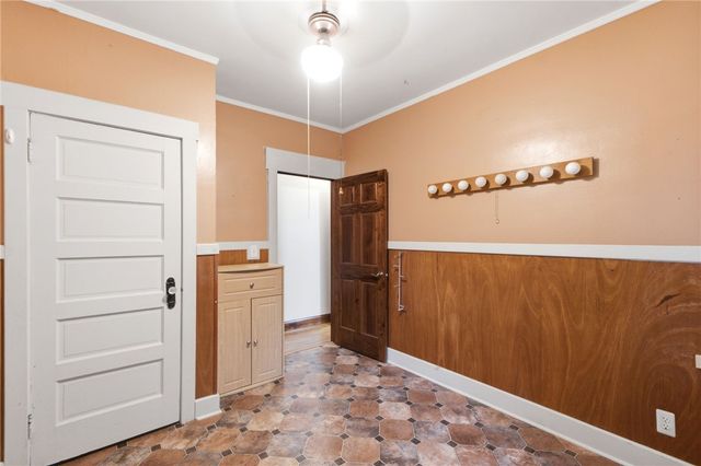 1733 Aero Avenue, Kettering, OH 45429