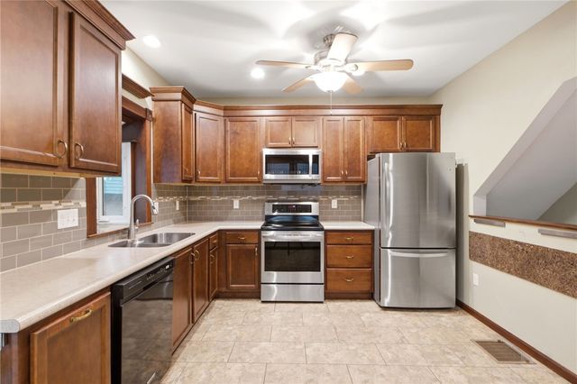 1733 Aero Avenue, Kettering, OH 45429