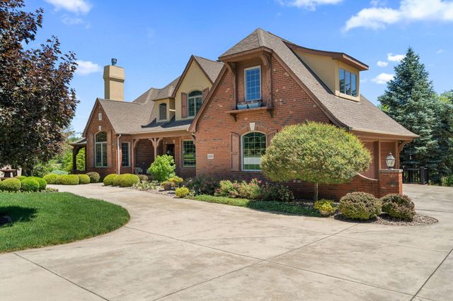 10195 Floyd, Crown Point, IN 46307