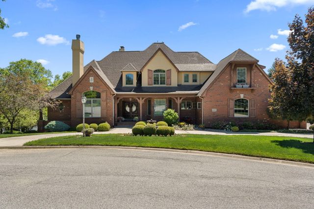 10195 Floyd, Crown Point, IN 46307